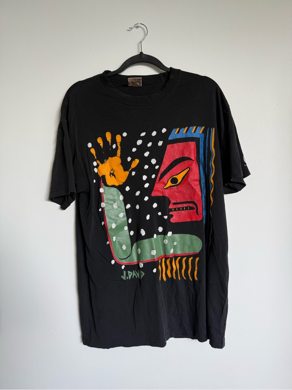 Vintage J.David Black Graphic Men’s T-Shirt with Multicolor Abstract Print